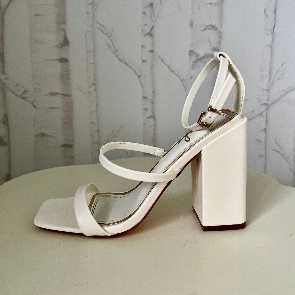 Lulu's Ivory Strappy Block Heel Sandals